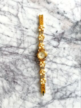 Vintage Gold and Pearl Floral Bracelet Watch